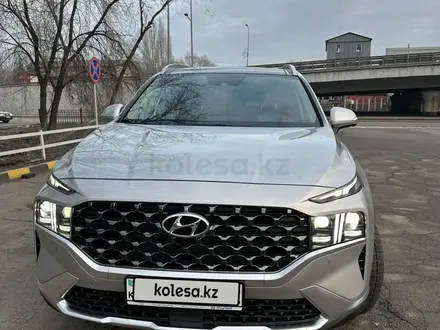 Hyundai Santa Fe 2023 года за 21 500 000 тг. в Алматы