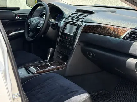 Toyota Camry 2015 года за 9 600 000 тг. в Шымкент – фото 11