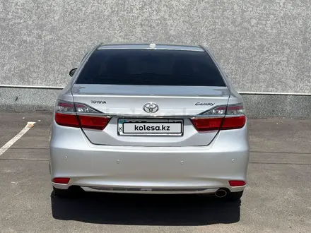 Toyota Camry 2015 года за 9 600 000 тг. в Шымкент – фото 5