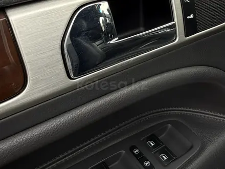 Volkswagen Touareg 2008 года за 7 300 000 тг. в Алматы – фото 11