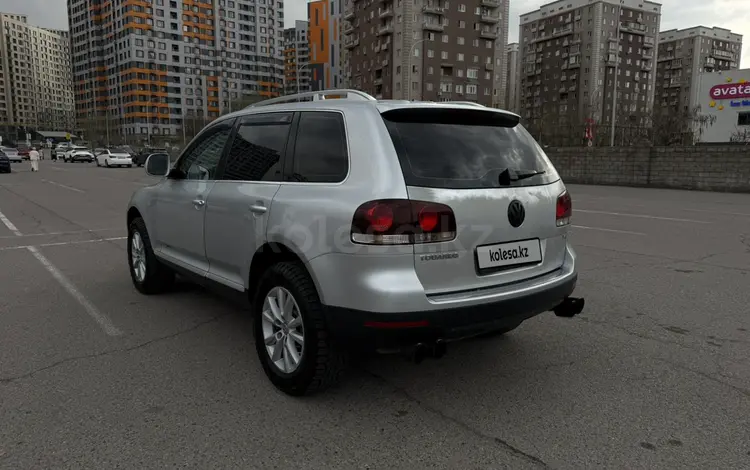 Volkswagen Touareg 2008 года за 7 300 000 тг. в Алматы