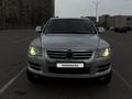 Volkswagen Touareg 2008 года за 7 300 000 тг. в Алматы – фото 3