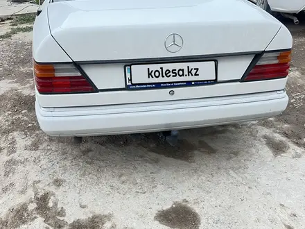 Mercedes-Benz E 200 1989 года за 1 600 000 тг. в Шымкент – фото 4