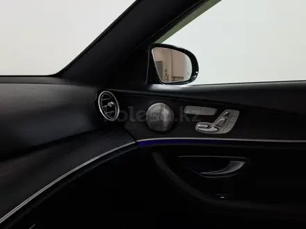 Mercedes-Benz E 200 2016 года за 15 000 000 тг. в Астана – фото 16