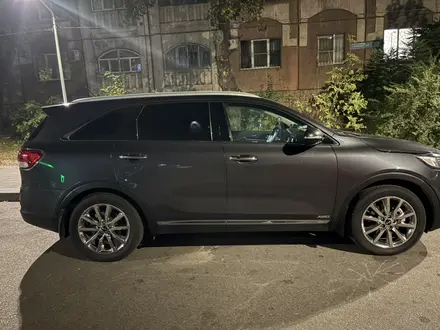 Kia Sorento 2015 года за 10 500 000 тг. в Алматы – фото 3