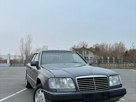 Mercedes-Benz E 280 1994 года за 2 600 000 тг. в Кызылорда – фото 2
