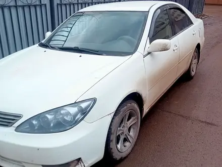 Toyota Camry 2005 года за 3 500 000 тг. в Астана – фото 2