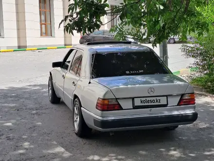 Mercedes-Benz E 200 1991 года за 1 500 000 тг. в Шымкент – фото 2