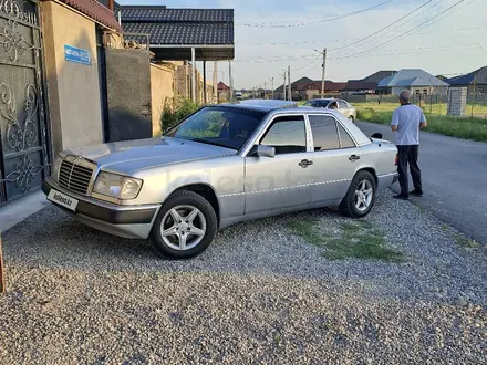 Mercedes-Benz E 200 1991 года за 1 500 000 тг. в Шымкент – фото 5