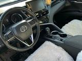Toyota Camry 2023 года за 17 000 000 тг. в Актау – фото 2