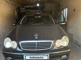 Mercedes-Benz C 240 2002 годаүшін3 100 000 тг. в Алматы – фото 3