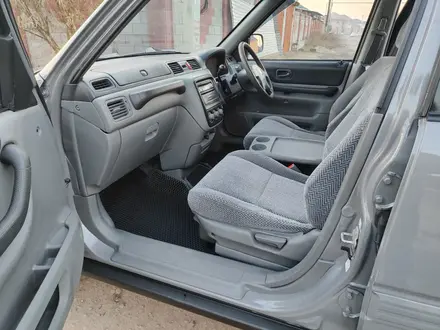 Honda CR-V 1996 года за 3 250 000 тг. в Алматы – фото 32