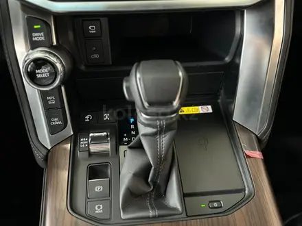 Toyota Land Cruiser Prestige 2025 года за 61 100 000 тг. в Алматы – фото 21