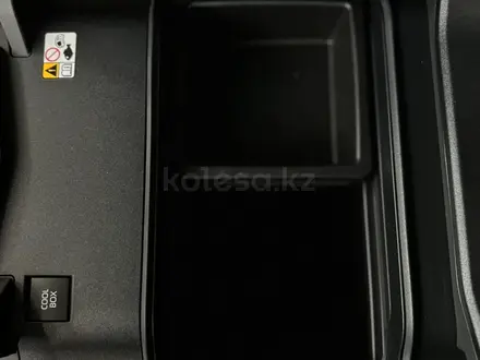 Toyota Land Cruiser Prestige 2025 года за 61 100 000 тг. в Алматы – фото 22