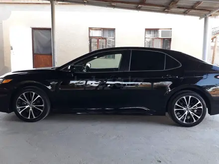 Toyota Camry 2018 года за 10 000 000 тг. в Актау – фото 3