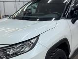 Toyota RAV4 2021 годаүшін13 500 000 тг. в Астана – фото 4