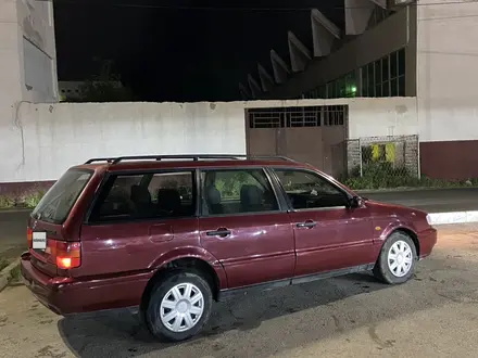 Volkswagen Passat 1994 года за 1 300 000 тг. в Тараз – фото 3