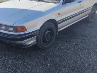 Mitsubishi Galant