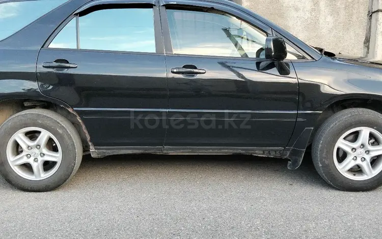 Lexus RX 300 1999 годаүшін4 000 000 тг. в Шымкент