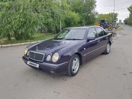 Mercedes-Benz E 230 1995 года за 2 000 000 тг. в Павлодар – фото 2