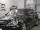 Mercedes-Benz S 500 2002 года за 4 000 000 тг. в Актобе – фото 2