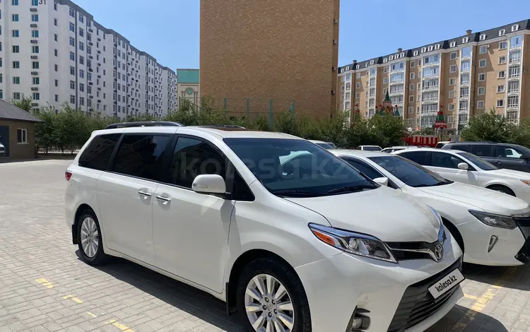 Toyota Sienna 2015 годаfor16 000 000 тг. в Кульсары