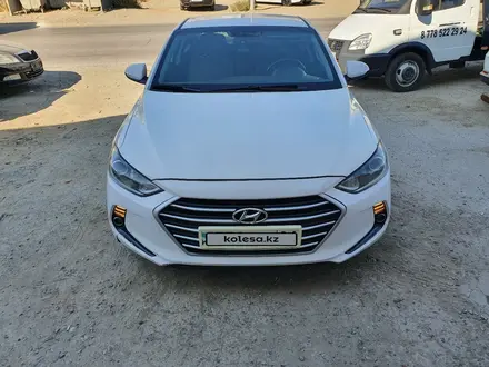 Hyundai Elantra 2017 года за 7 300 000 тг. в Атырау