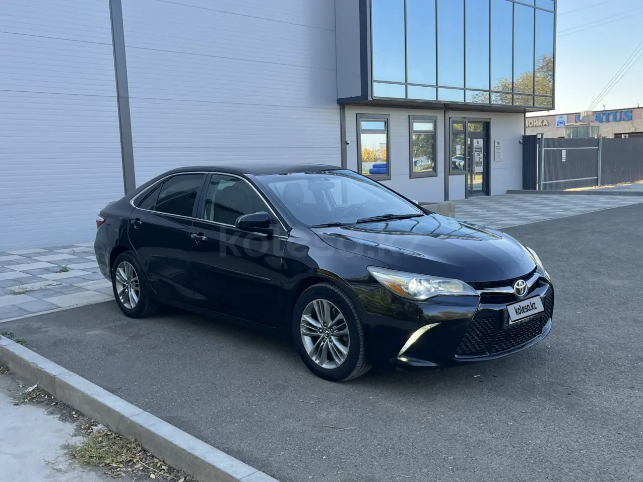 Toyota Camry, 2016