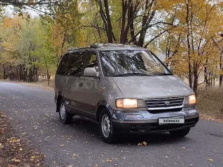 Nissan Largo 1994 года за 2 200 000 тг. в Алматы