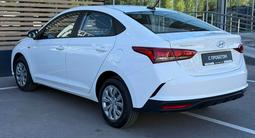 Hyundai Accent 2022 года за 7 550 000 тг. в Астана – фото 2