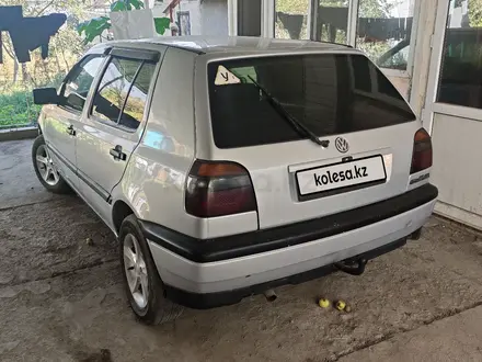 Volkswagen Golf 1996 года за 1 750 000 тг. в Алматы – фото 3