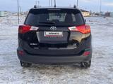 Toyota RAV4 2015 года за 6 800 000 тг. в Актобе – фото 4