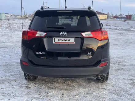 Toyota RAV4 2015 года за 6 800 000 тг. в Актобе – фото 4