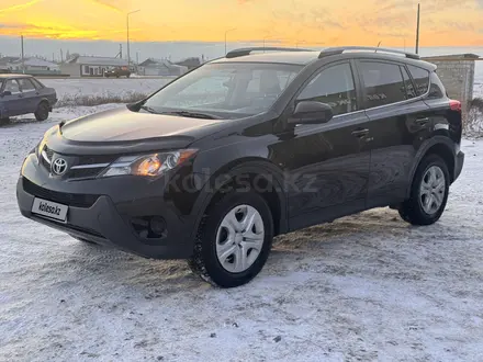 Toyota RAV4 2015 года за 6 800 000 тг. в Актобе – фото 2