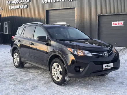 Toyota RAV4 2015 года за 6 800 000 тг. в Актобе