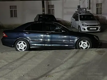 Mercedes-Benz C 200 2001 года за 3 000 000 тг. в Аральск – фото 6