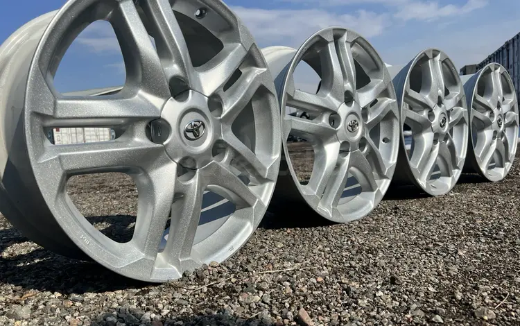 R 20 Toyota.lexusss. Original. за 235 000 тг. в Алматы