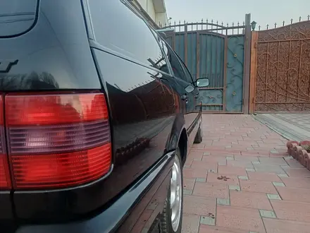 Volkswagen Passat 1996 года за 3 200 000 тг. в Тараз – фото 12