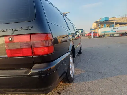 Volkswagen Passat 1996 года за 3 200 000 тг. в Тараз – фото 21