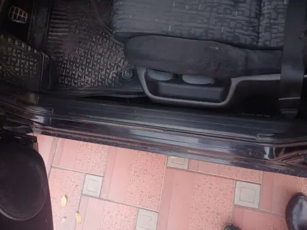 Volkswagen Passat 1996 года за 3 200 000 тг. в Тараз – фото 23