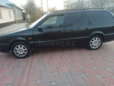 Volkswagen Passat 1996 года за 3 200 000 тг. в Тараз – фото 37