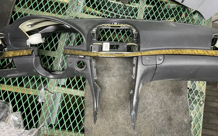 Привозной Торпеда (панель) на Mercedes Benz W211 за 150 000 тг. в Алматы