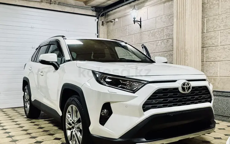 Toyota RAV4 2021 годаүшін18 500 000 тг. в Шымкент