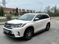 Toyota Highlander 2018 года за 21 300 000 тг. в Шымкент – фото 2