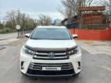Toyota Highlander 2018 года за 23 000 000 тг. в Шымкент – фото 5
