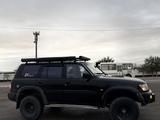 Nissan Patrol 2000 года за 6 400 000 тг. в Жанаозен – фото 2