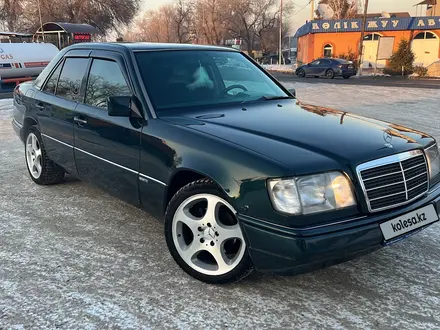 Mercedes-Benz E 280 1995 года за 3 950 000 тг. в Алматы