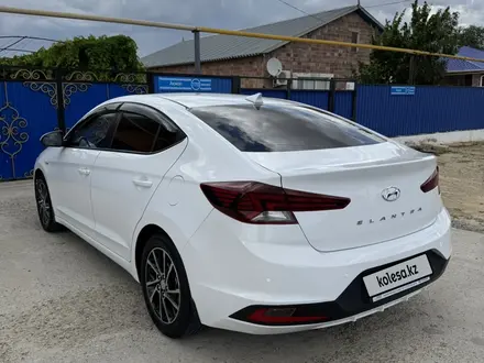 Hyundai Elantra 2019 года за 7 700 000 тг. в Атырау – фото 6