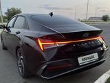 Hyundai Elantra 2023 года за 8 900 000 тг. в Уральск – фото 4