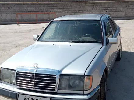 Mercedes-Benz E 230 1992 года за 1 800 000 тг. в Шымкент – фото 2